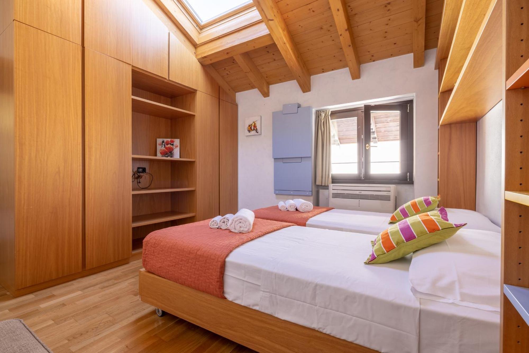 Apartment By The Ferry - Menaggio Buitenkant foto